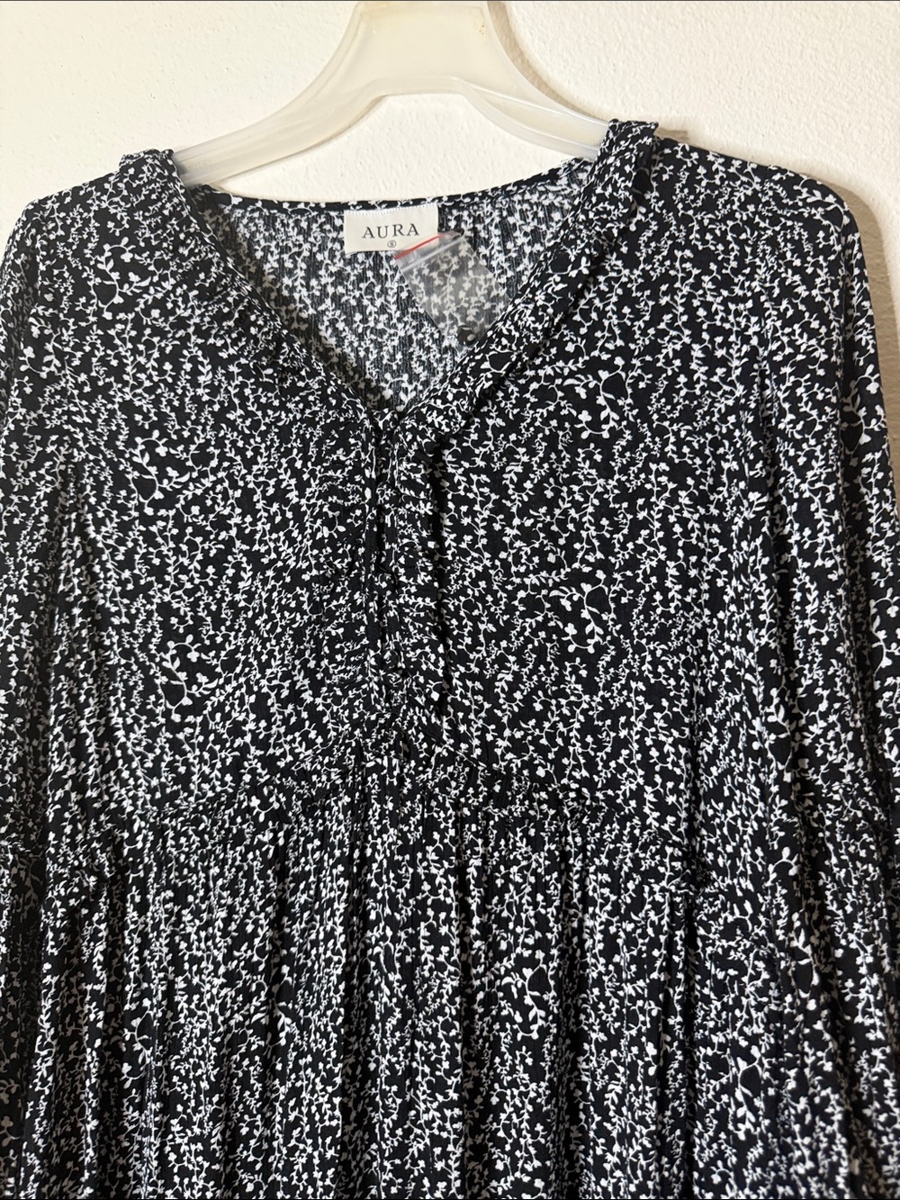 Aura Black & White Speckled Long Sleeve Maxi Dress